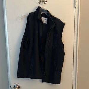 Men’s Large Sonoma Vest.